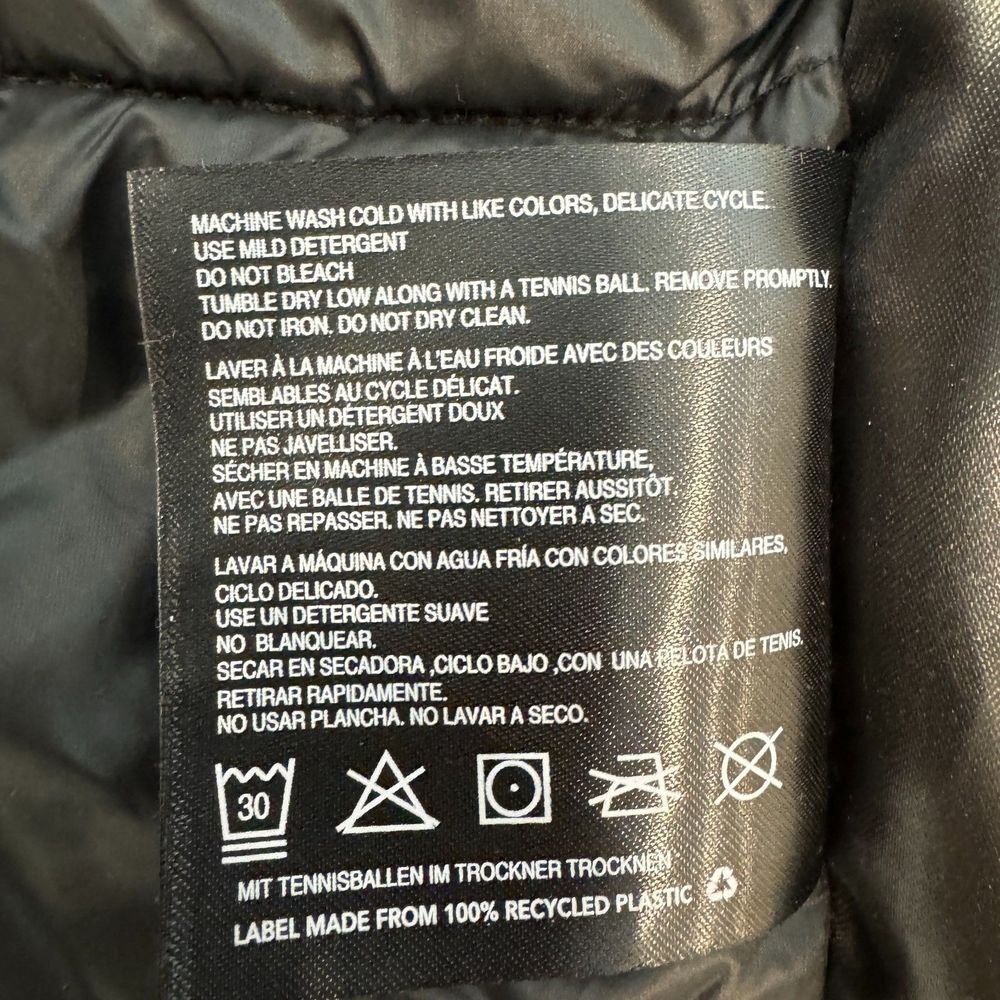 Bernardo Hooded Insulated Parka in Navy Blue - Women's size Medium - Picture 9 of 11